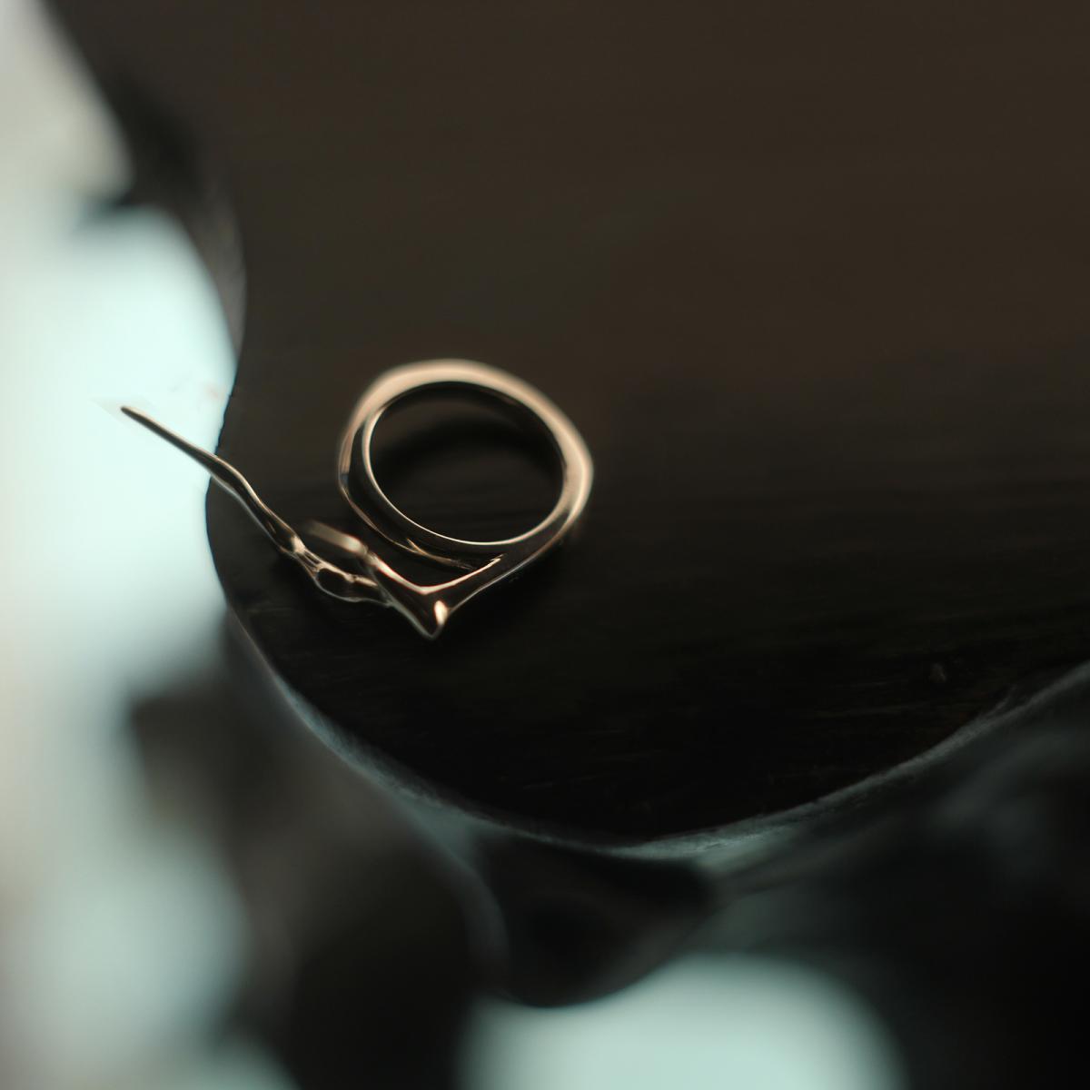 Дизайнерское кольцо «Ветка»
