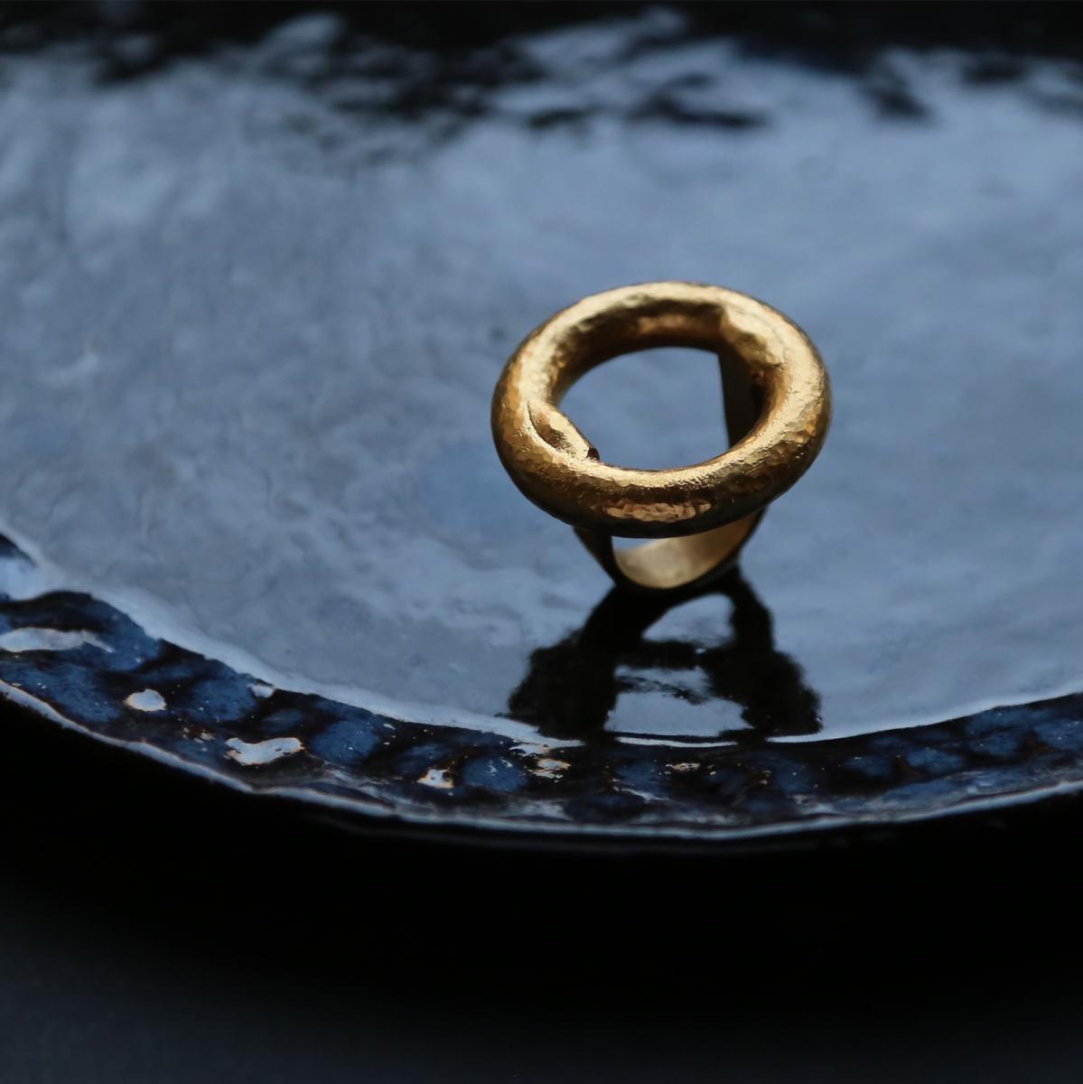 Крупное бронзовое дизайнерское кольцо ручной работы