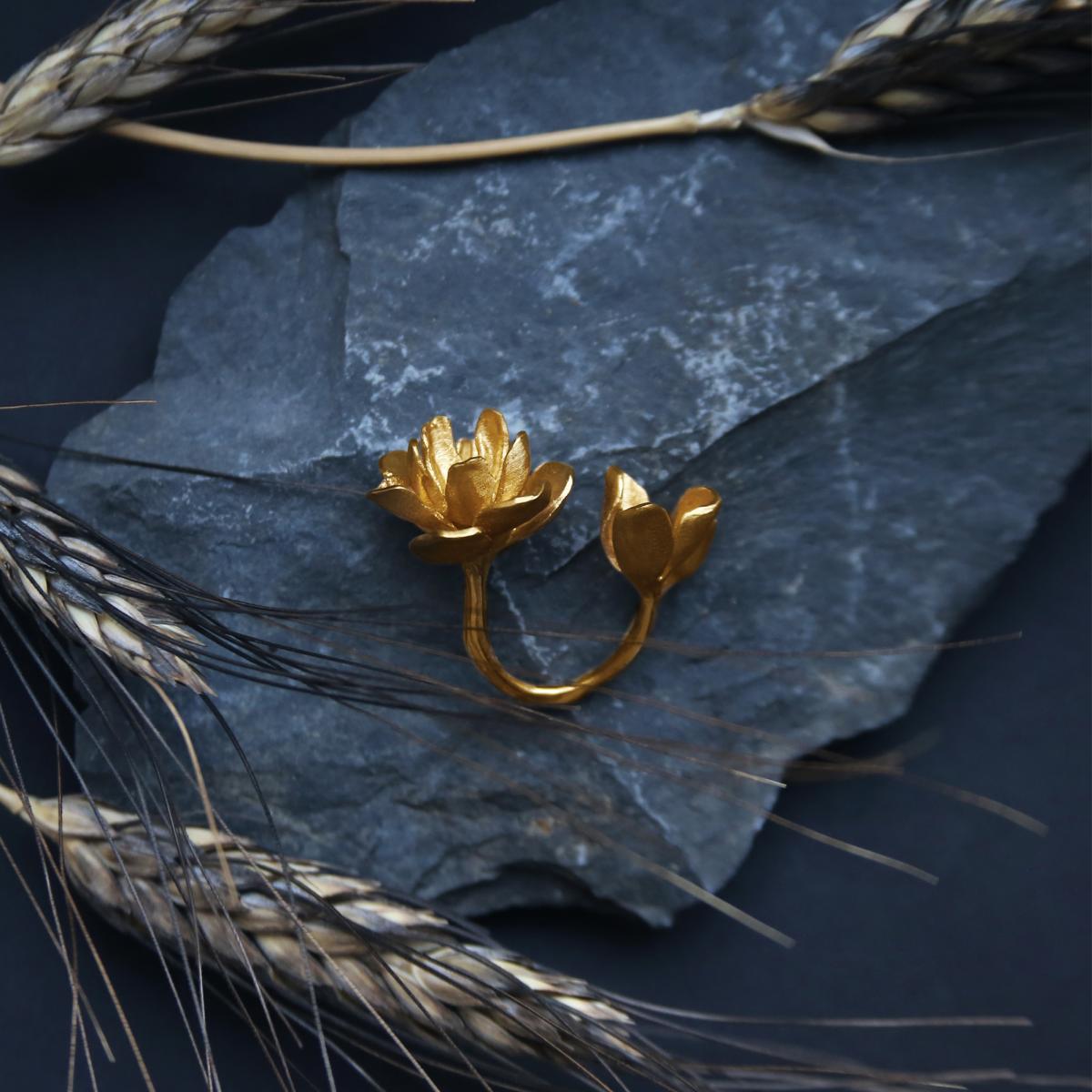 Дизайнерское стильное кольцо ручной работы в виде пиона из серебра 925 пробы